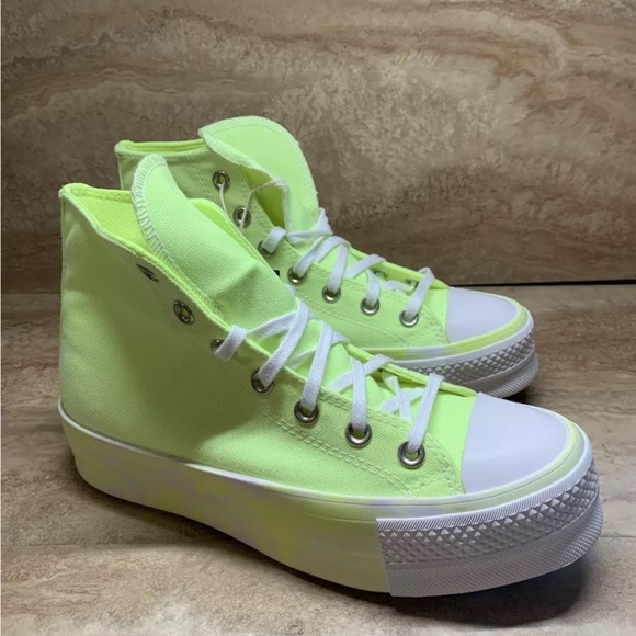 Converse Women's Chuck Taylor All Star Lift Hi Yellow  Platform Shoes - Picture 4 of 7